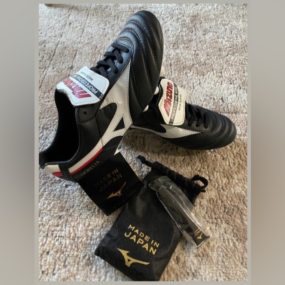 Morelia Mizuno soccer cleats